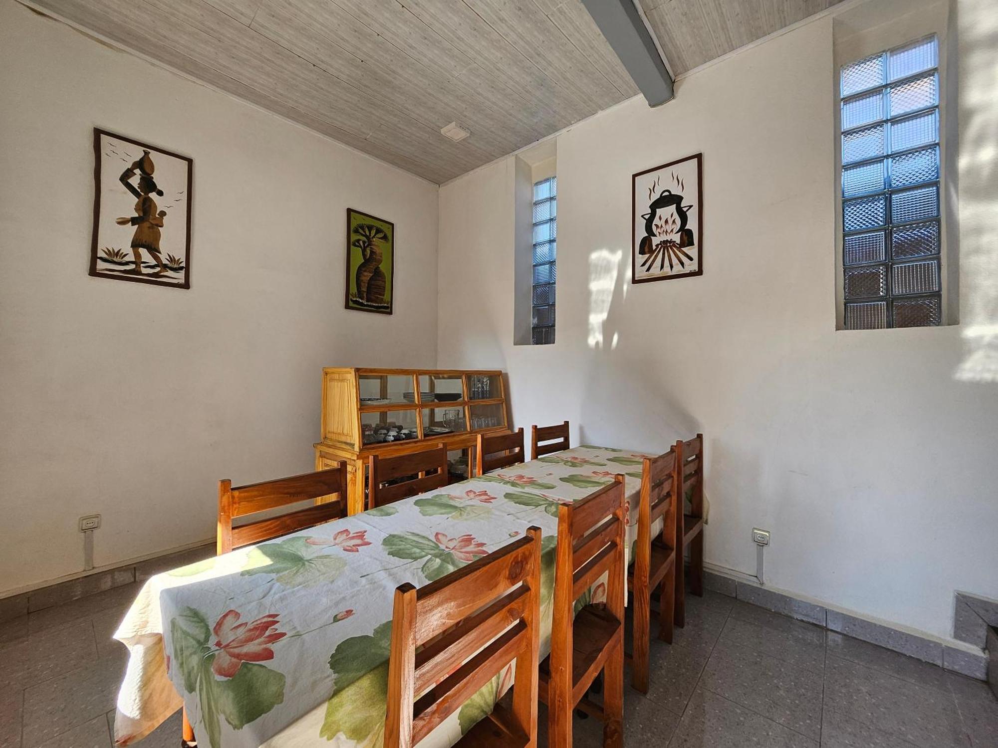 Bed and Breakfast Chez Joel Анцирабе Экстерьер фото